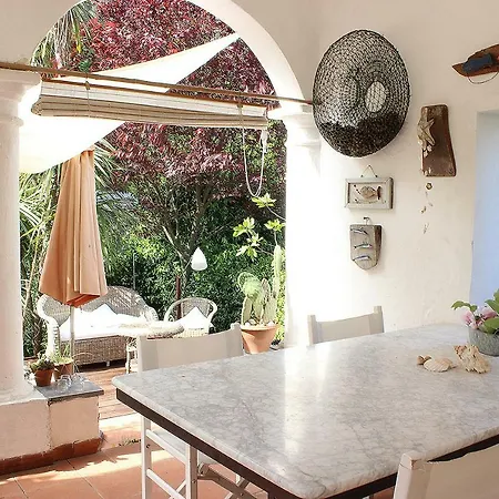 Magnolia Apartment