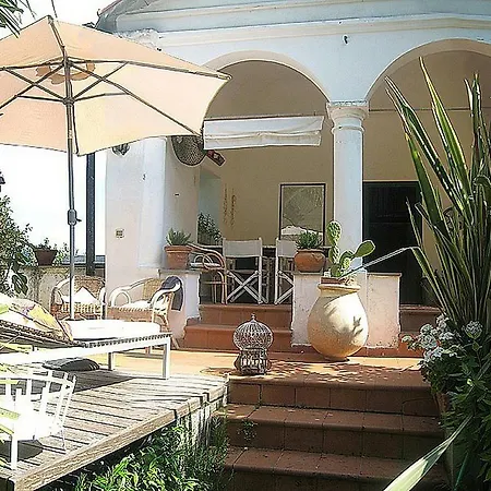 Magnolia Apartment *